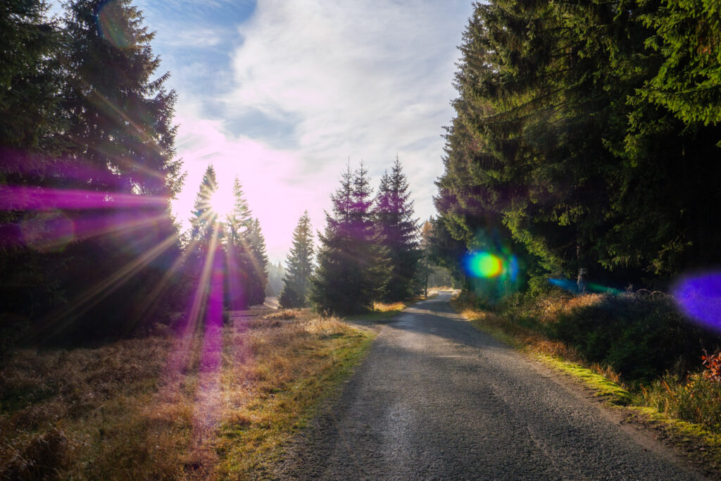 Es wird wieder ein wunderbarer Herbsttag im Isergebirge.